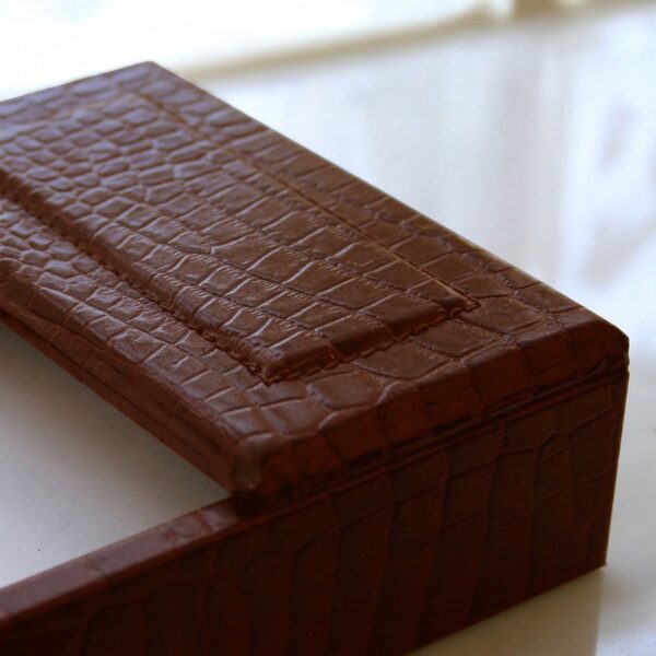 Dacasso Crocodile Embossed Memory Holder - Image 4