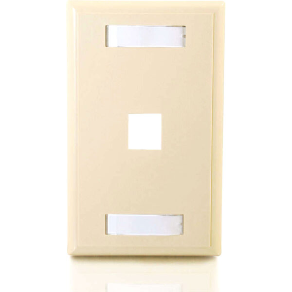 C2G 1 Socket Keystone Network/Multimedia Faceplate - Image 2